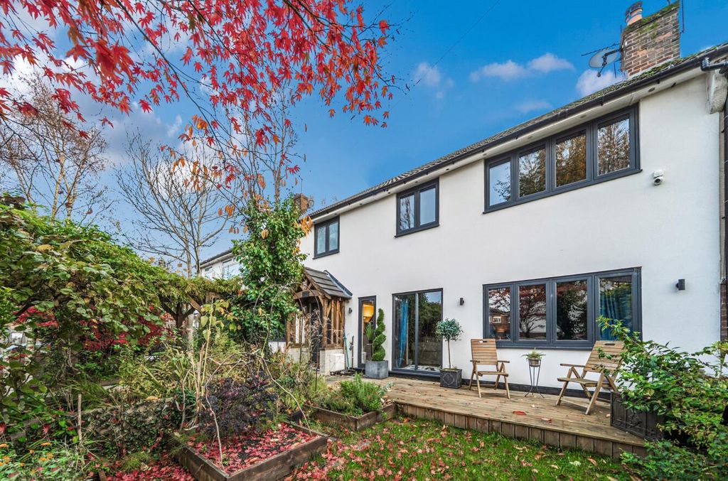 Property photo 1 of 21 1376868-18-690B8B5E3Ae06-1.Jpg