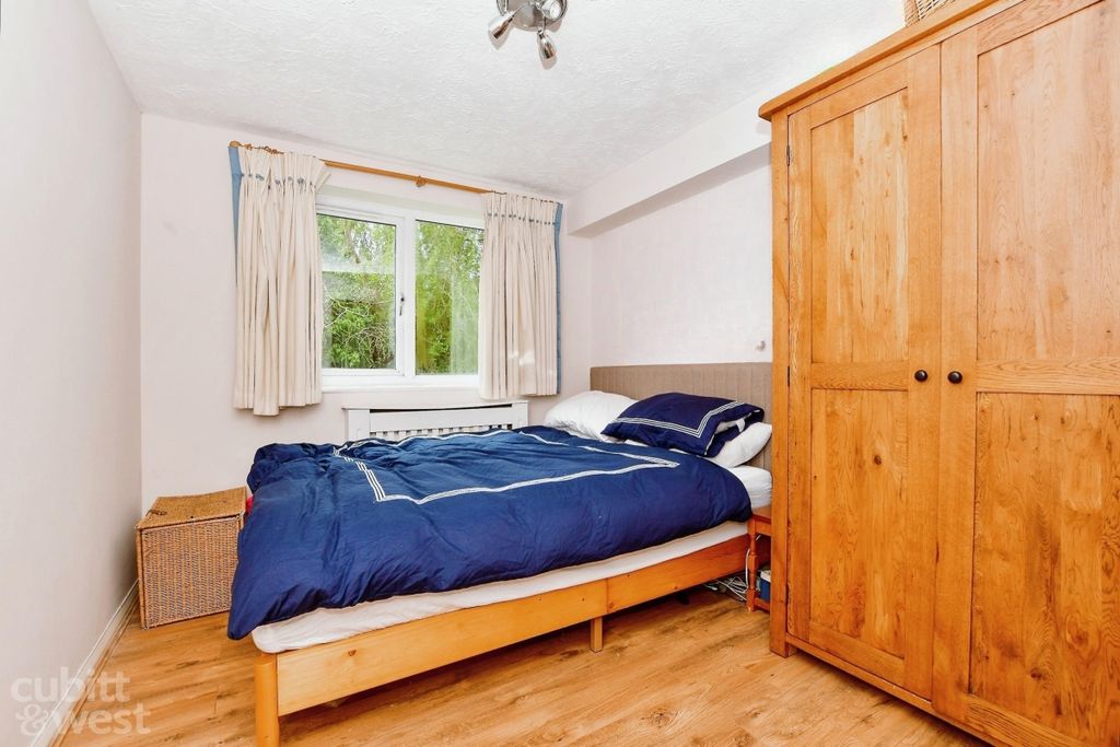 Property photo 3 of 11 Editedimage-282Fd...