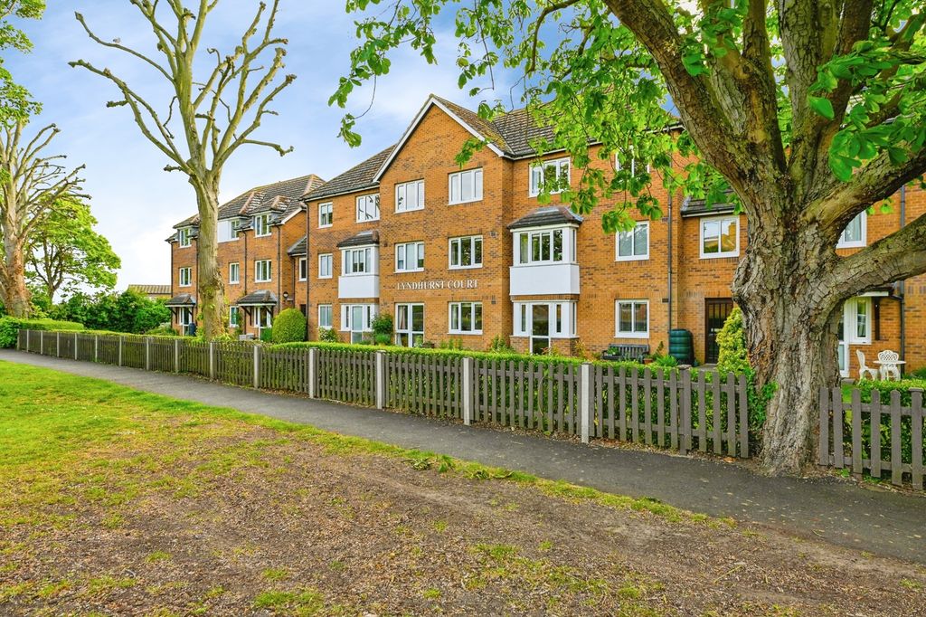 Property photo 1 of 18 Pbox-Img.Jpg