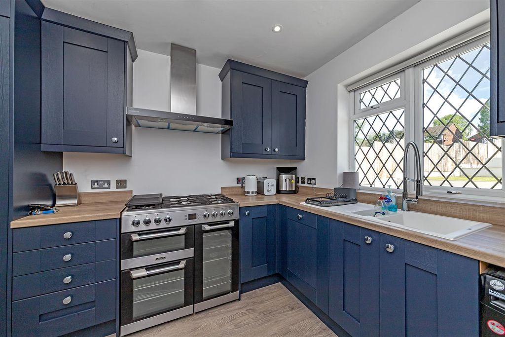 Property photo 3 of 20 77Watlingstreet-20.Jpg