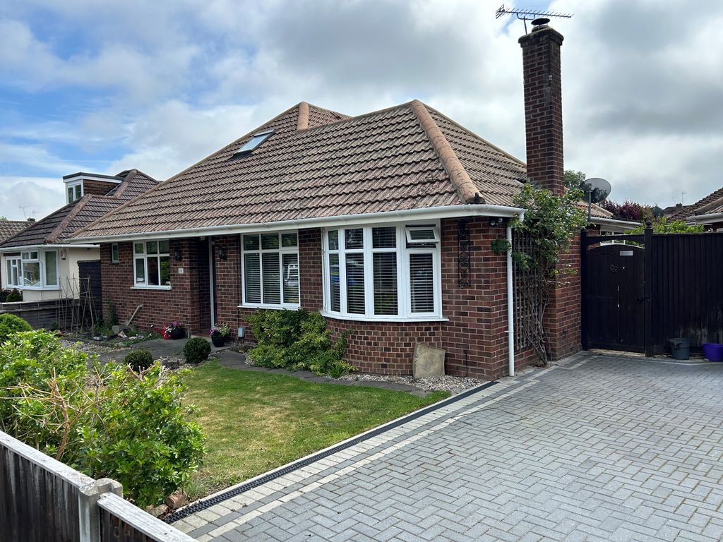 Property photo 2 of 21