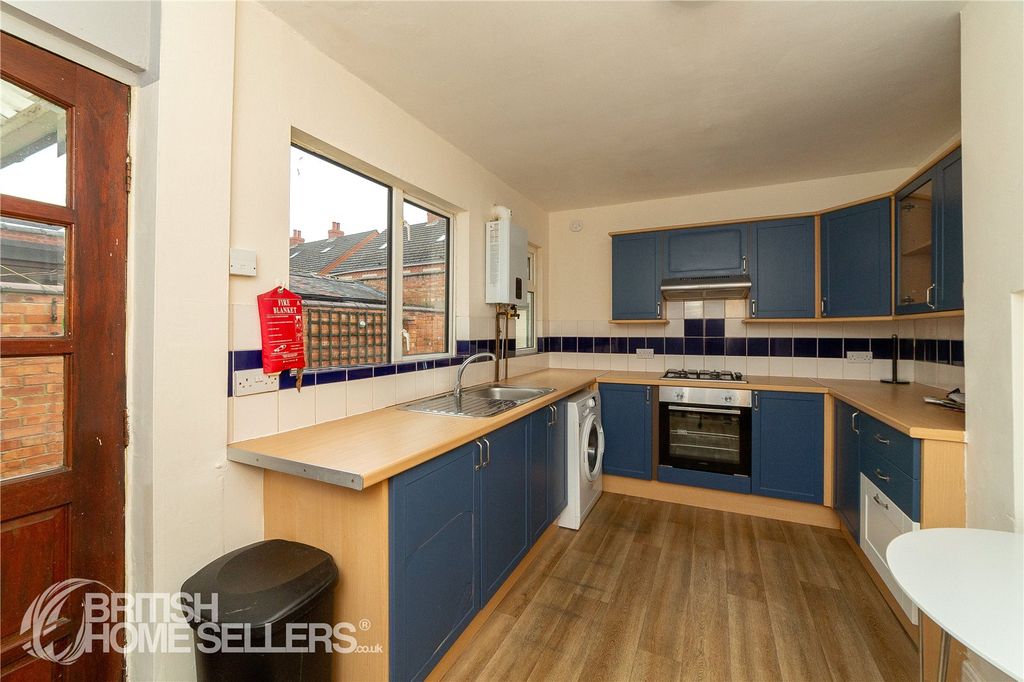 Property photo 3 of 24 Picture No. 10