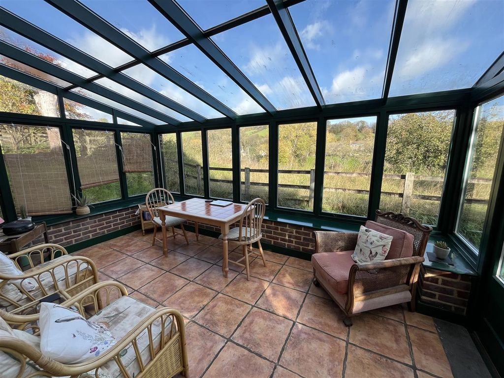 Property photo 2 of 10 Conservatory