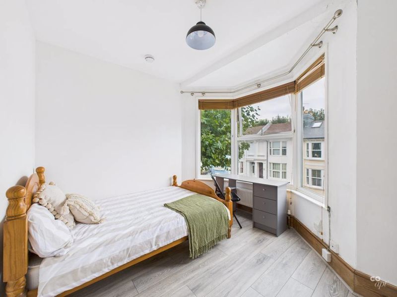 Property photo 2 of 8 Photo 11