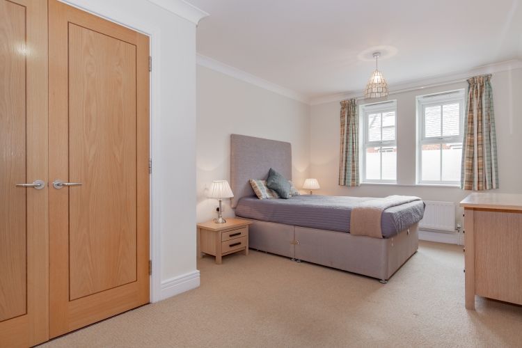 Property photo 3 of 9 101807