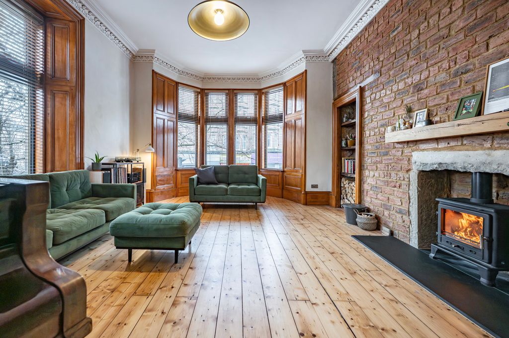 Property photo 3 of 52