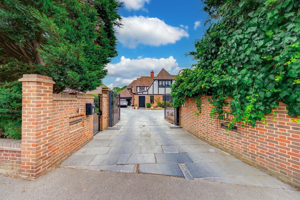 Property photo 1 of 46 Front Gate.Jpg