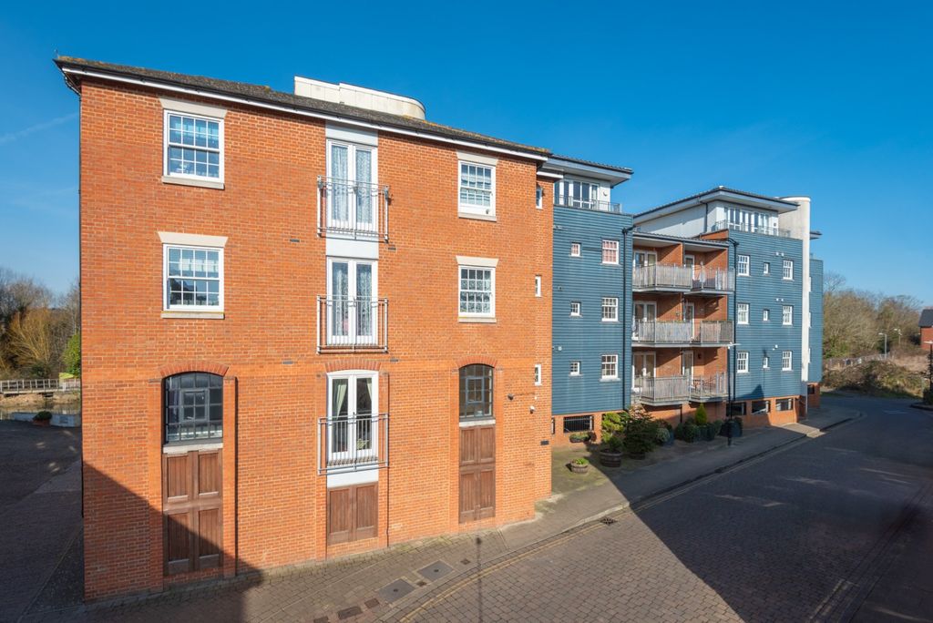 Property photo 1 of 21 3936793