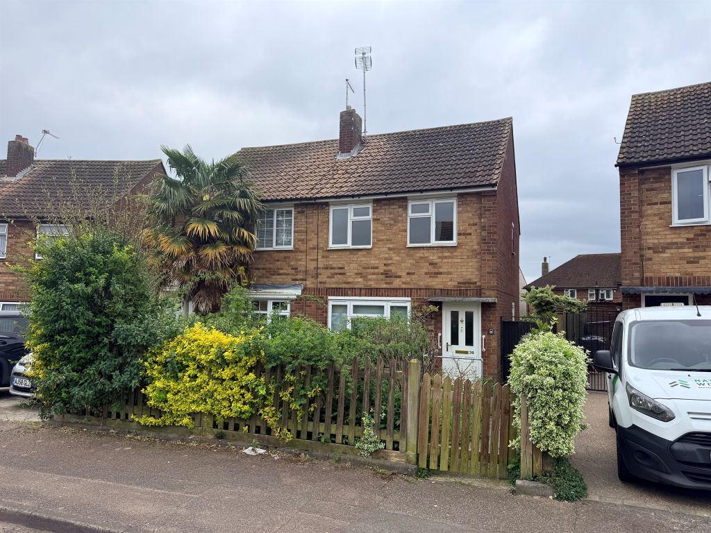 Property photo 1 of 32