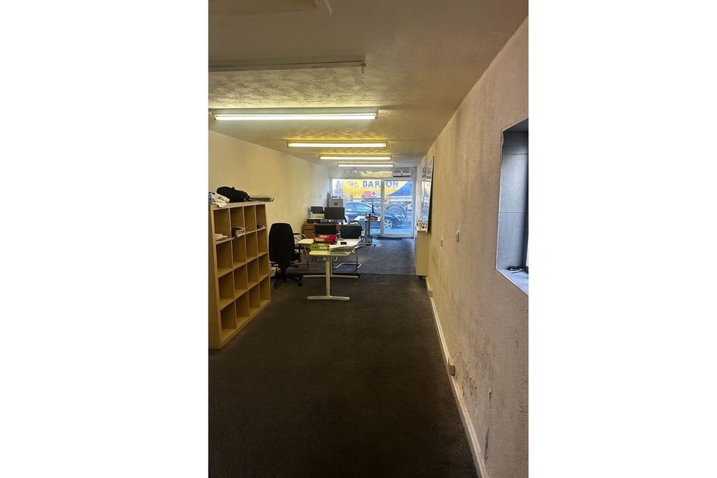 Property photo 2 of 4