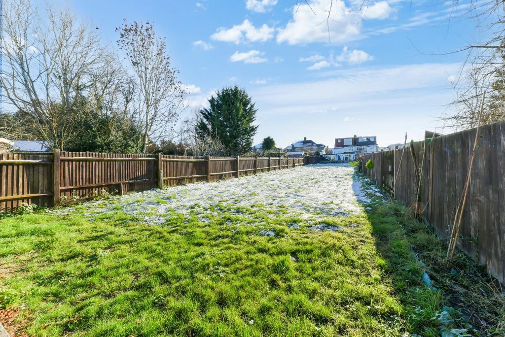 Property photo 2 of 15 Palmersfield Road,  (12).Jpg