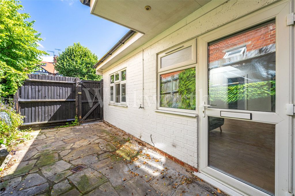 Property photo 1 of 11 Picture No. 01