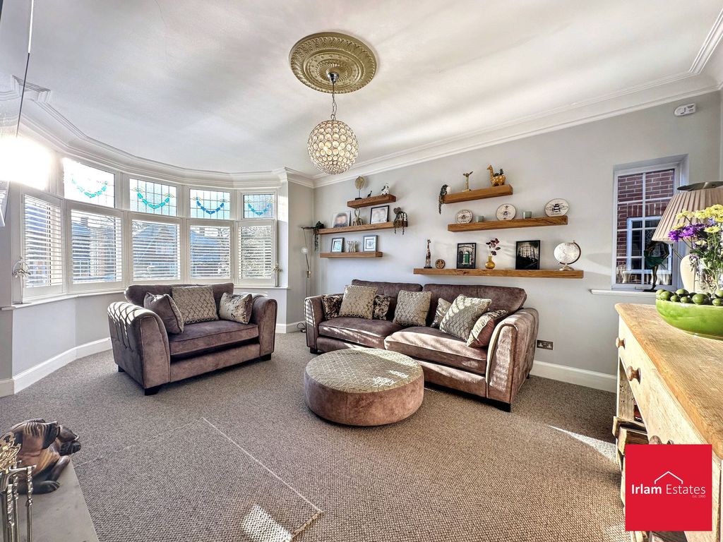 Property photo 2 of 43