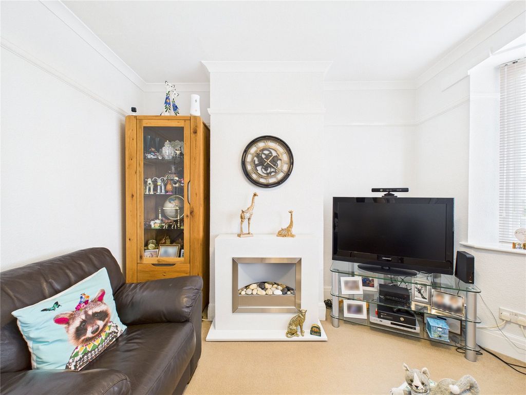 Property photo 3 of 18 Picture No. 14