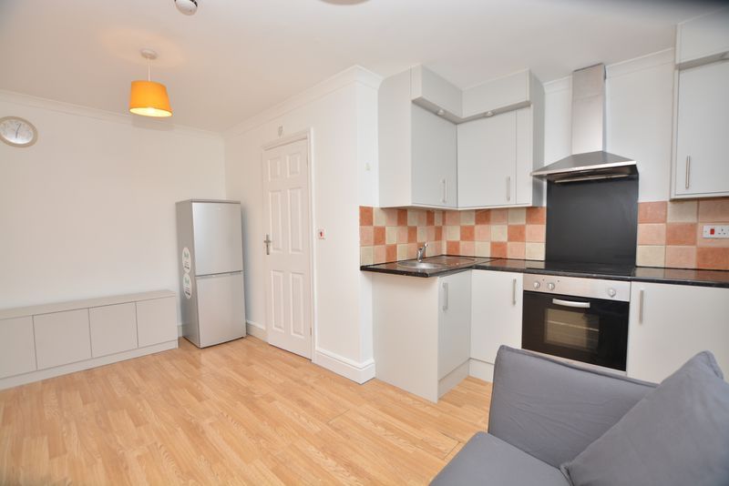 Property photo 2 of 9 Photo 13