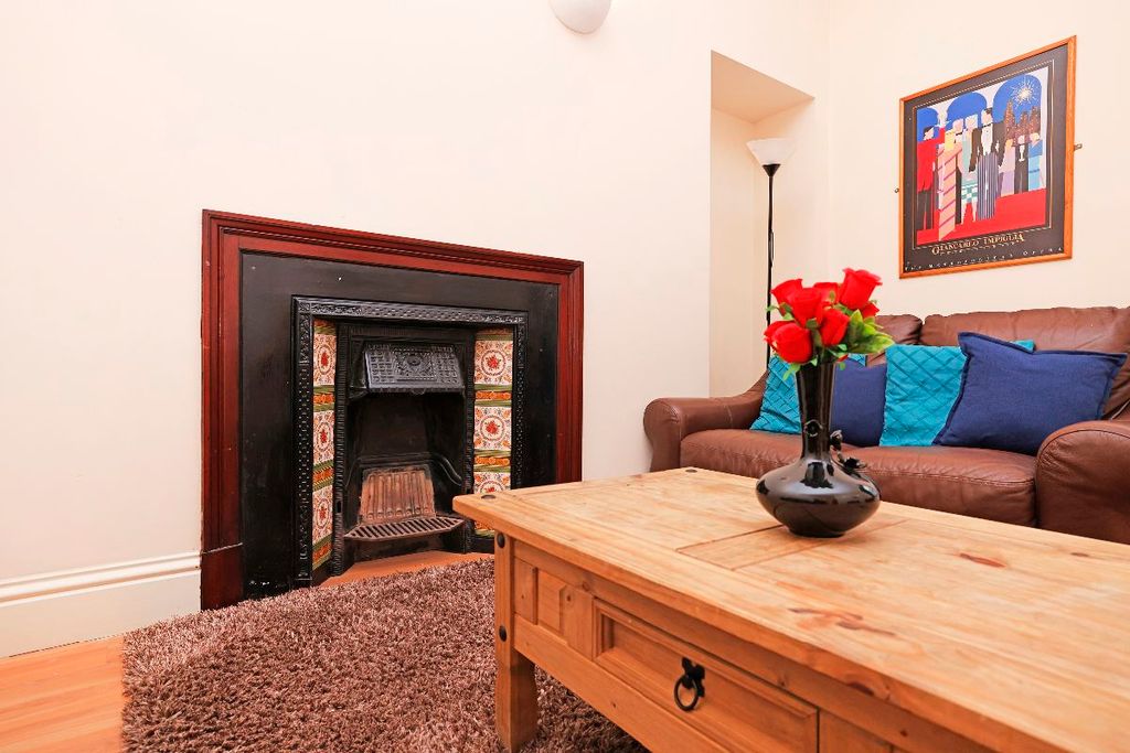 Property photo 3 of 7