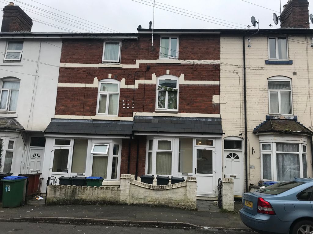 Property photo 1 of 4