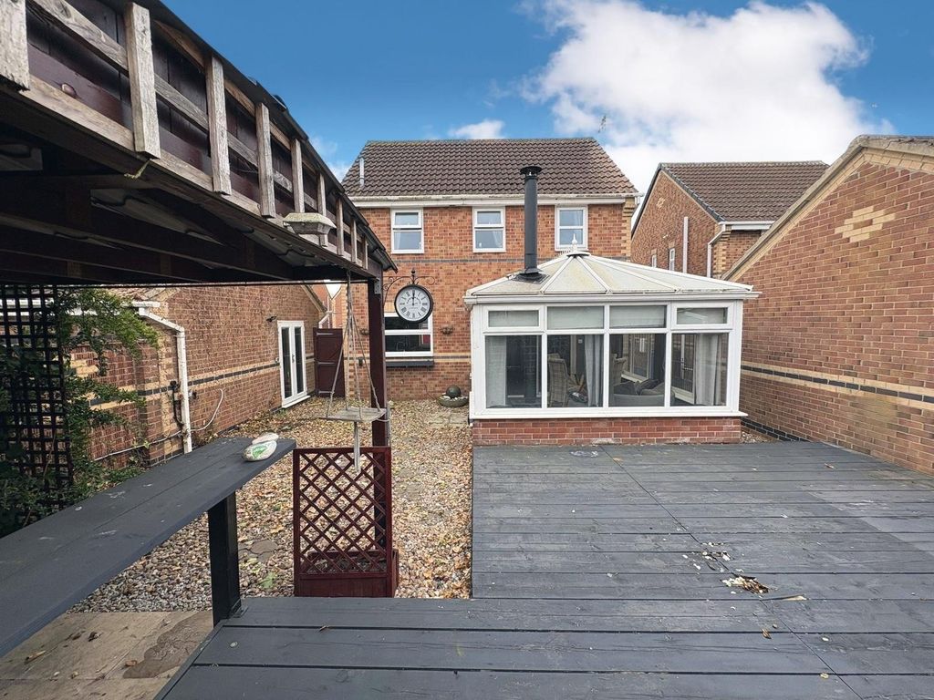 Property photo 2 of 19 Rear Garden