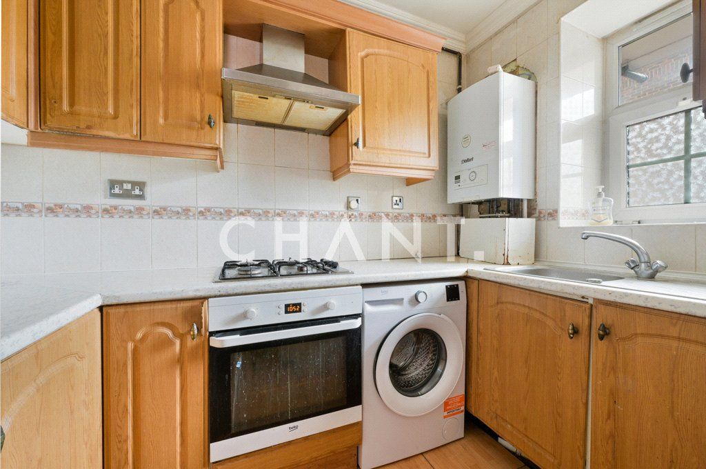 Property photo 3 of 12 Picture No. 30