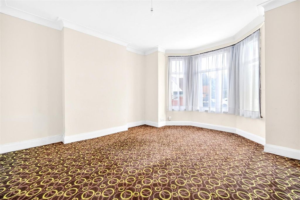 Property photo 2 of 22 02.Jpg