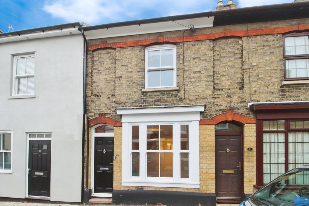Property photo 1 of 7