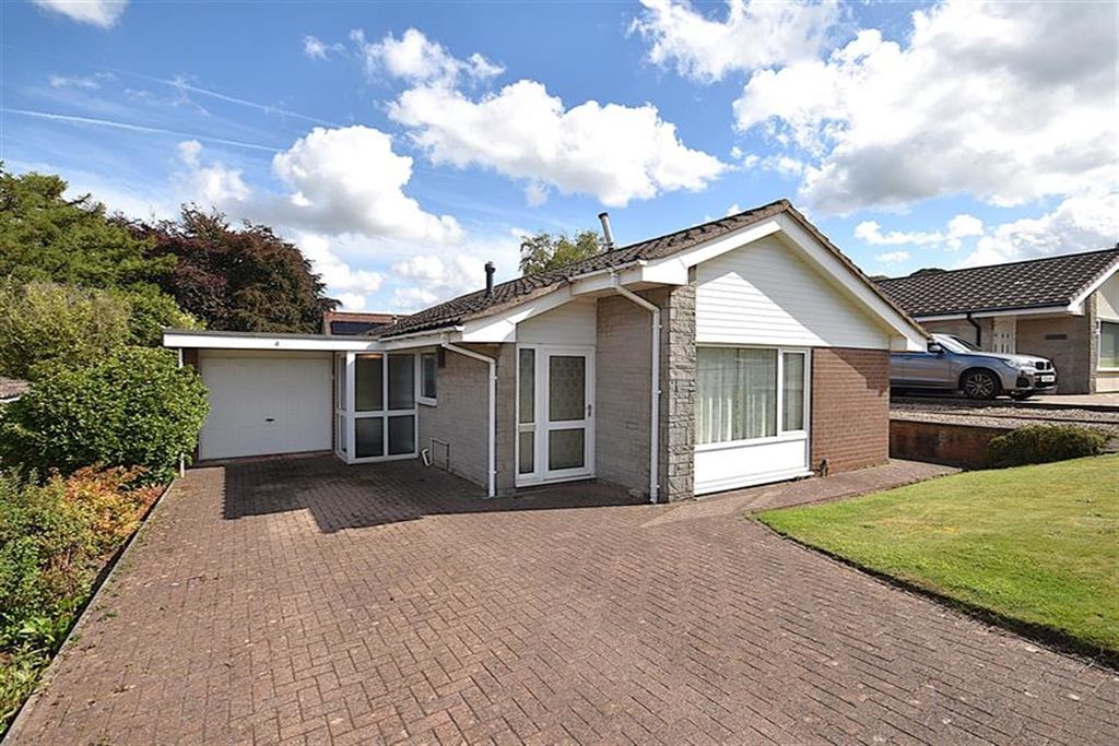 Property photo 1 of 11 (Main)