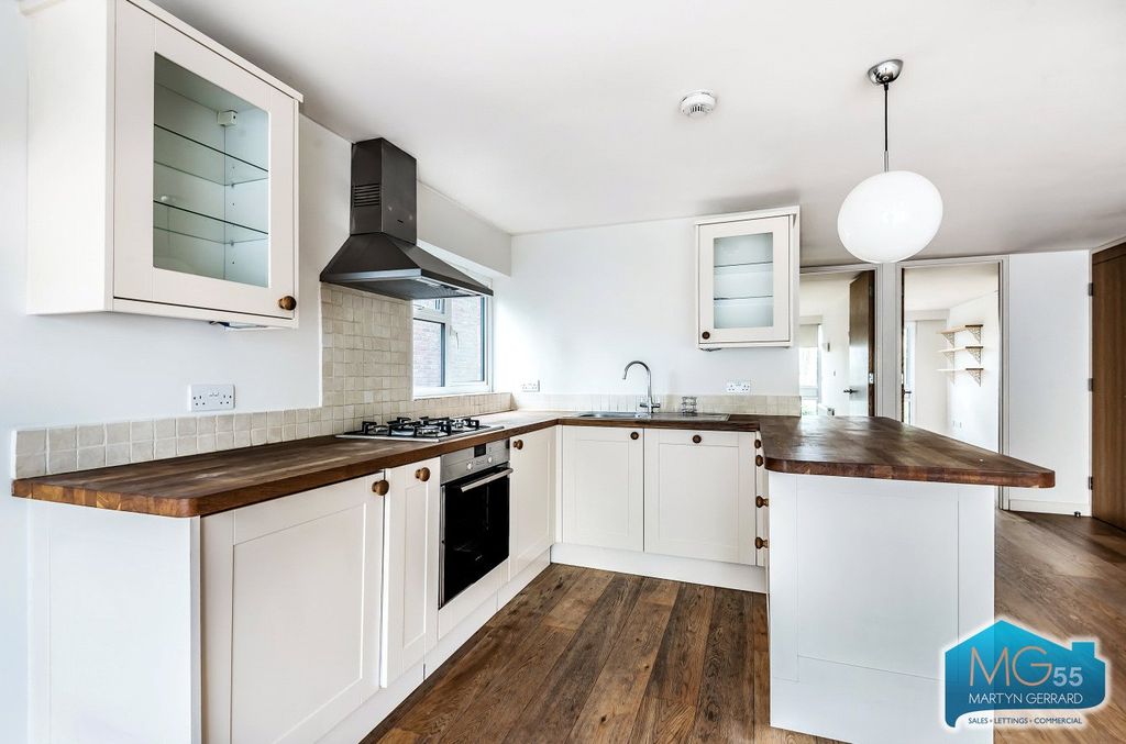 Property photo 1 of 11 Picture No. 02