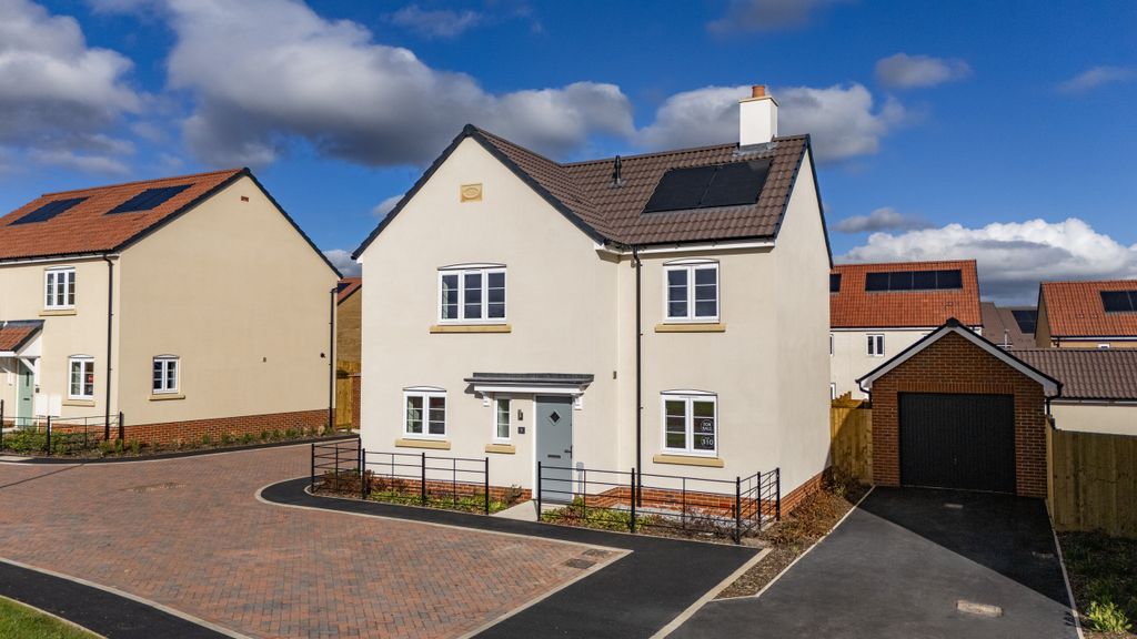 Property photo 1 of 11 The Elworthy