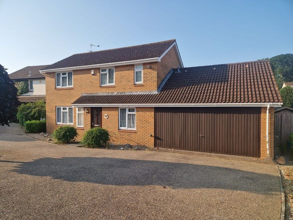 Property photo 1 of 18