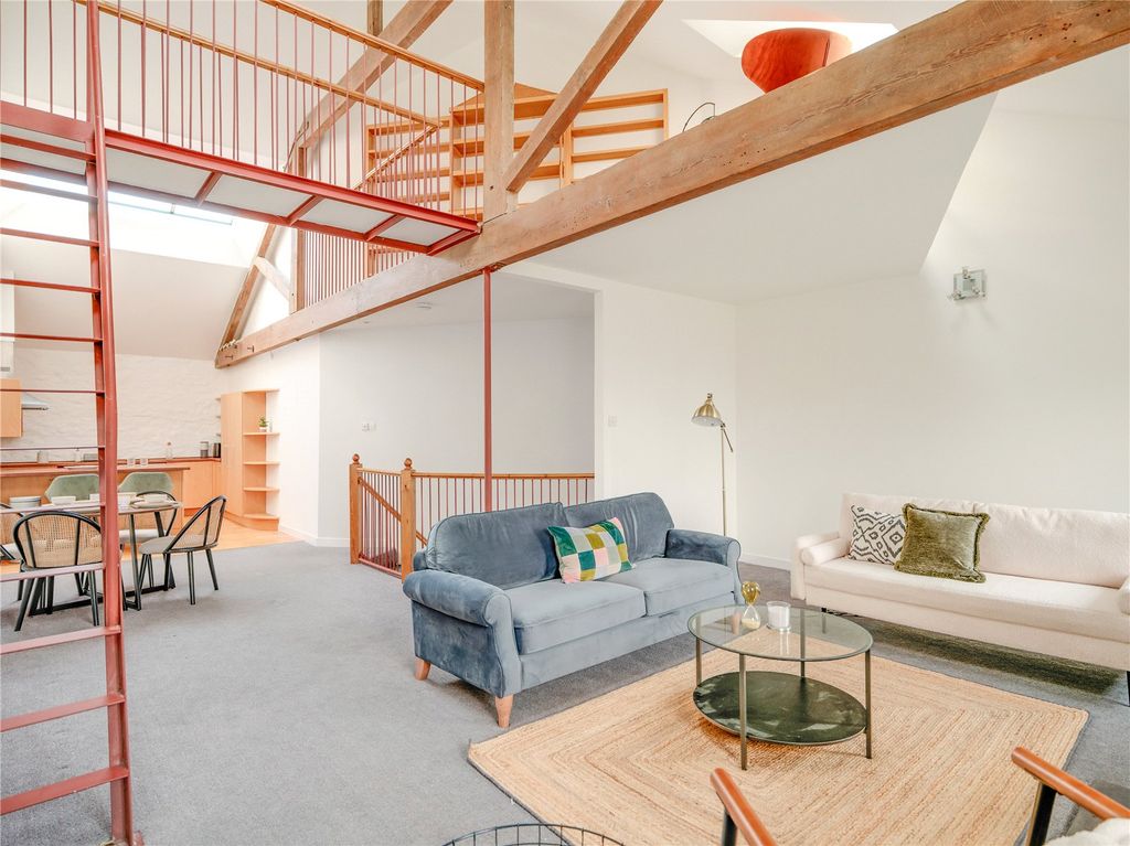 Property photo 1 of 28 Picture No. 37