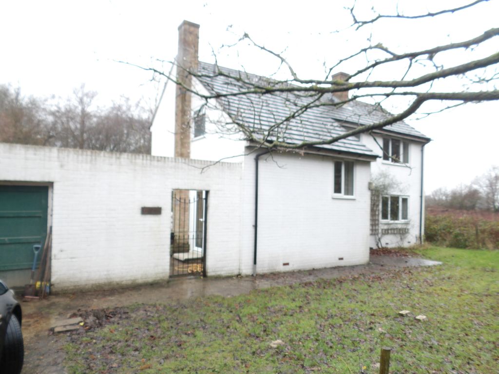 Property photo 2 of 3