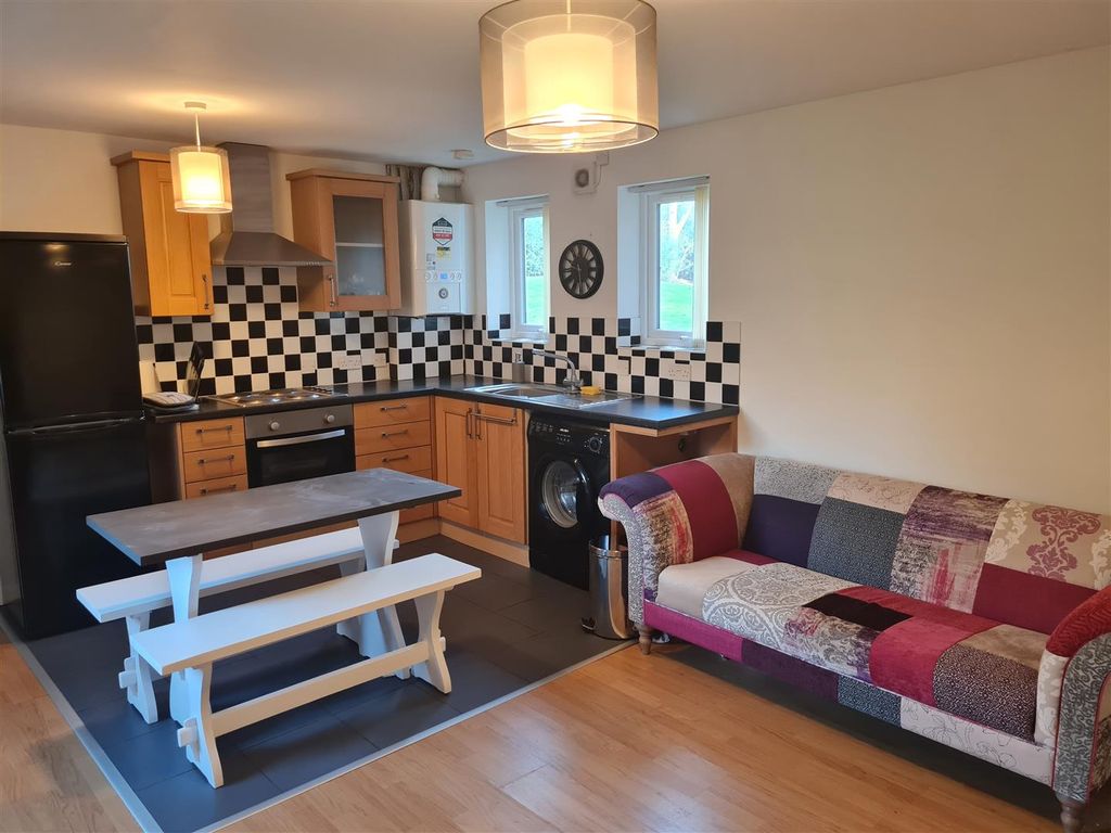 Property photo 2 of 4