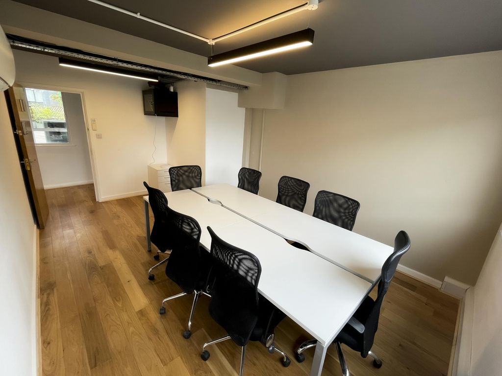 Property photo 3 of 8 Img15.Png