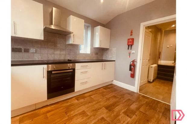 Property photo 2 of 10 68d56F94-c967-4993-A