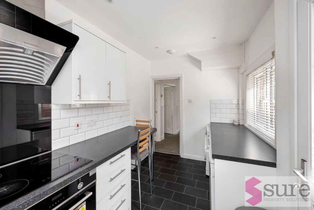 Property photo 2 of 19 Coldean Lane, 17-005