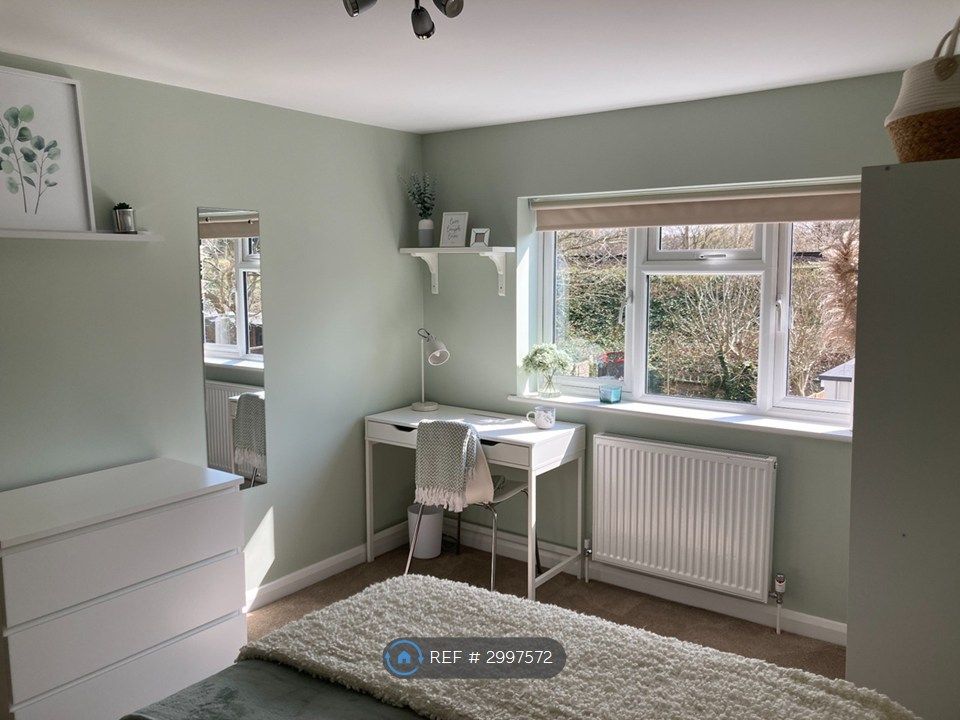 Property photo 1 of 14 Your 1st Floor Double, A Lovely Bright Room