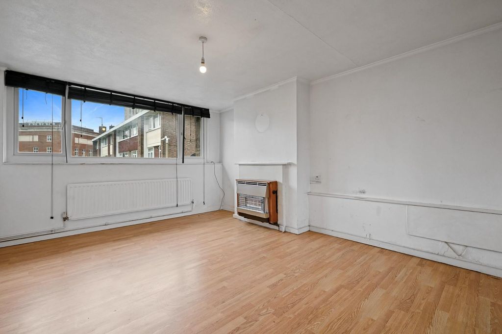 Property photo 2 of 9