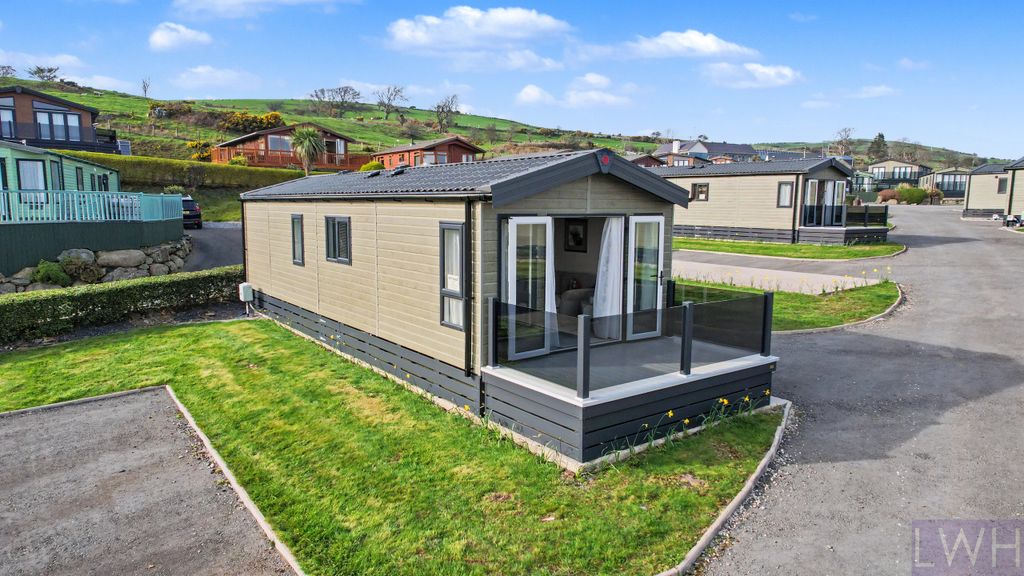 Property photo 2 of 10 Front Terrace