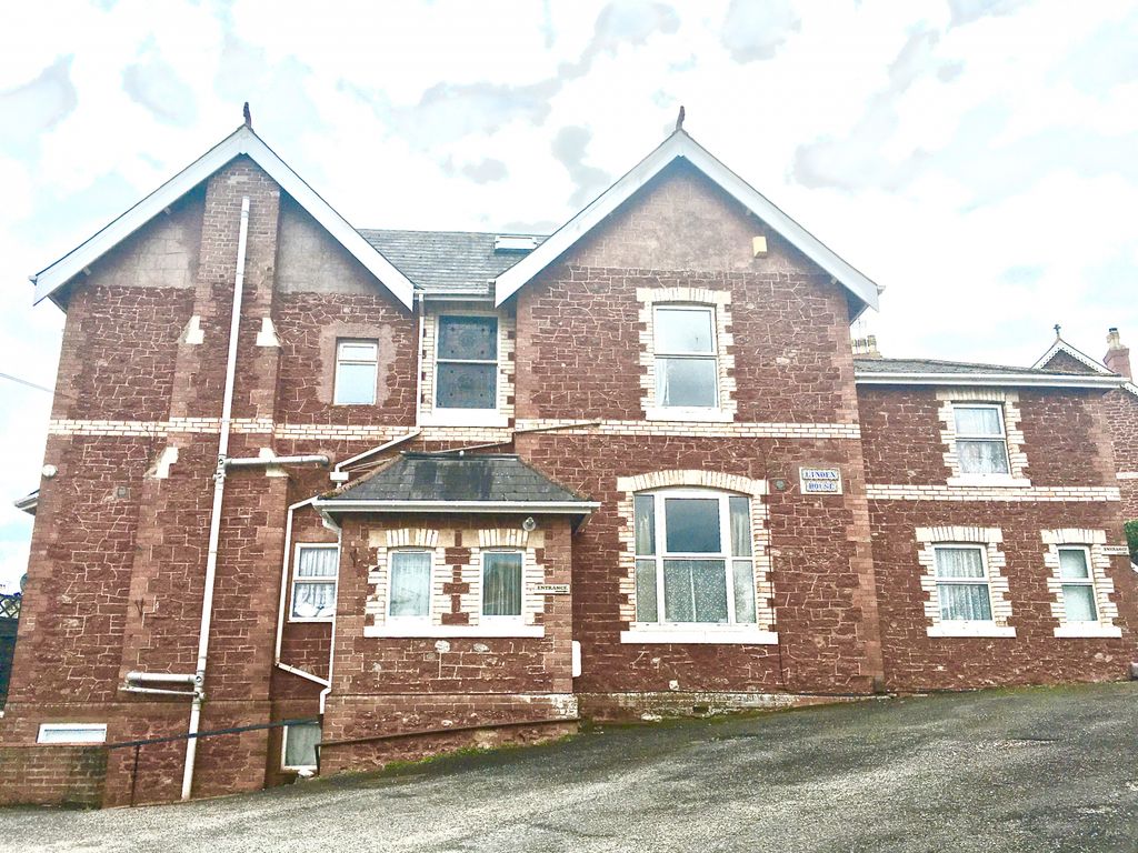 Property photo 1 of 8 1Â€‘Bedroom Flat To Rent In Old Chelston | Modern Kitchen | Heating &amp; Water Included | Femaleâ€‘Occupied Building | Available Now