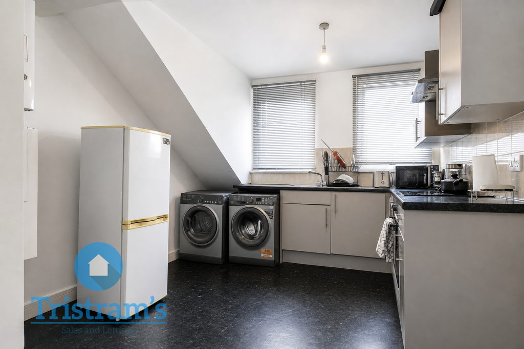 Property photo 2 of 7 B9250F37-A03B-4883-Bbd2-0Ef6d44E1Ed8