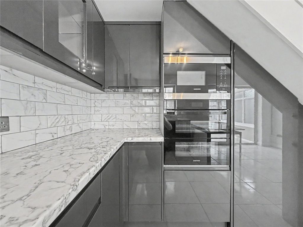 Property photo 2 of 19 Picture No. 39