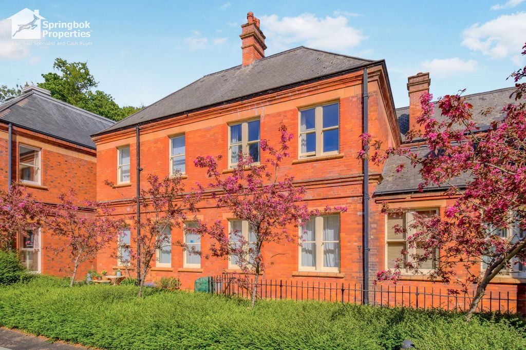 Property photo 1 of 13 Front View