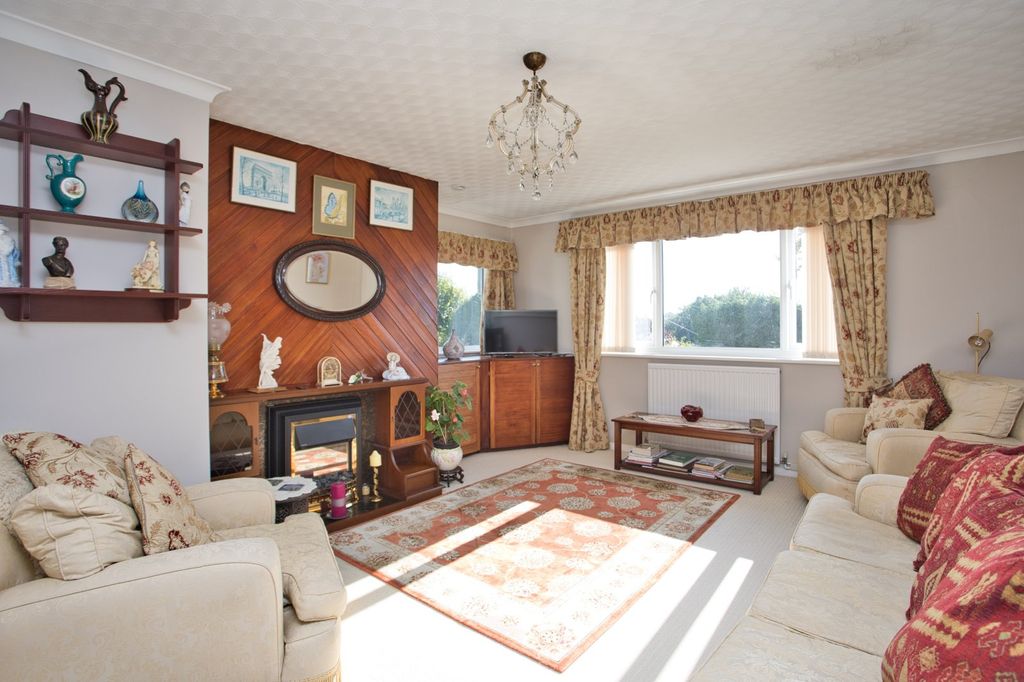 Property photo 2 of 14 Picture 2