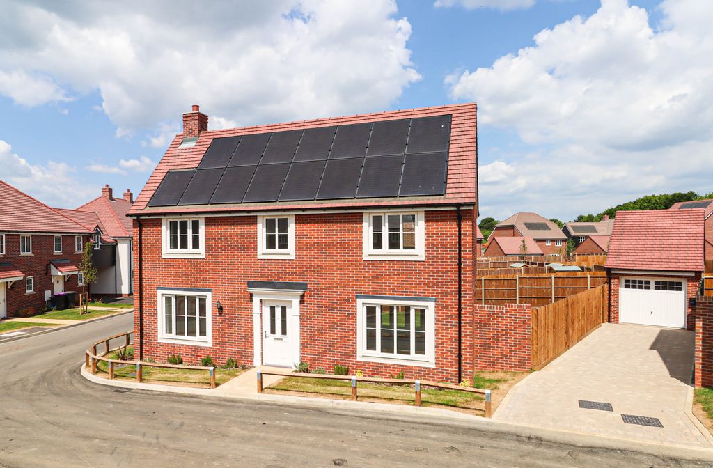 Property photo 2 of 10 Waysdale External