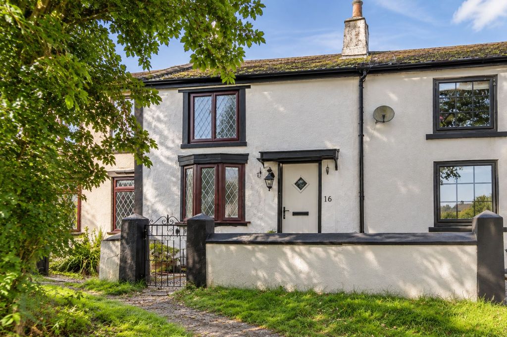 Property photo 1 of 31