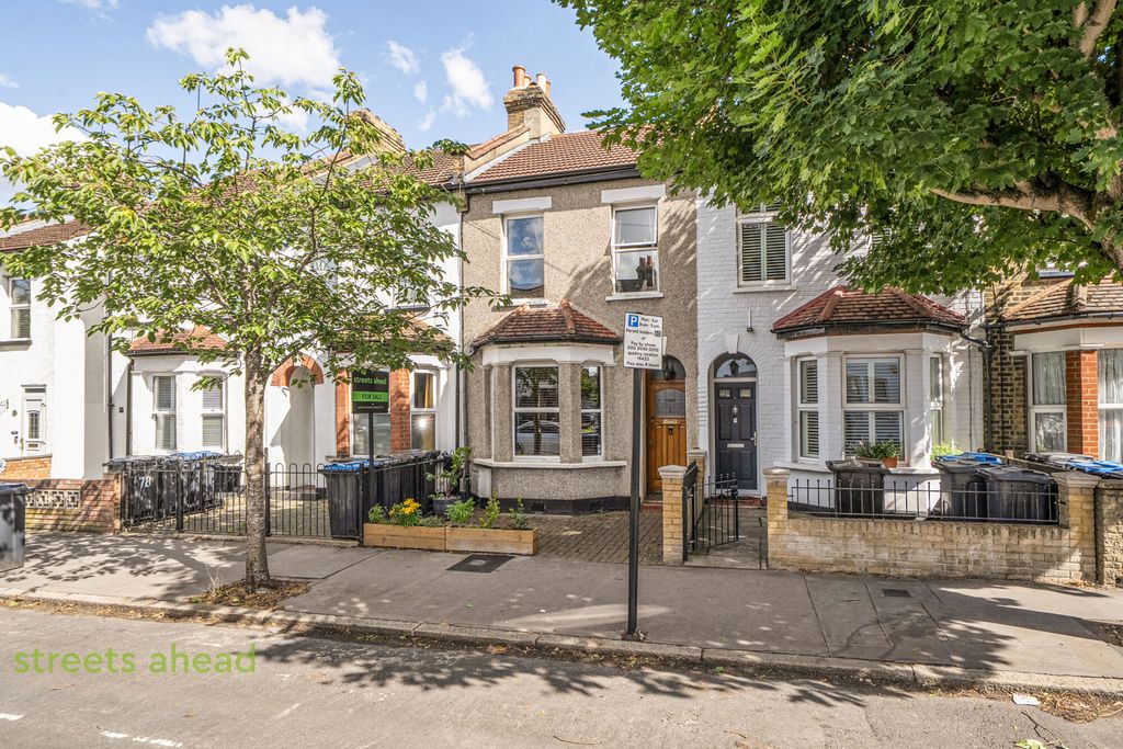 Property photo 1 of 20 9Ab9F179-4928-44c...
