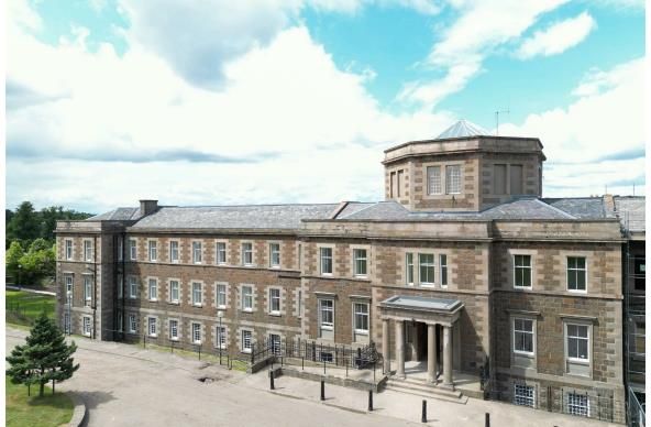 Property photo 1 of 1 External