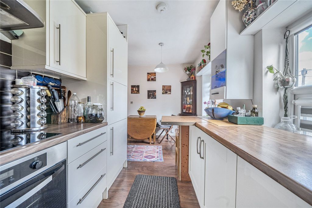Property photo 2 of 18 Picture No. 04