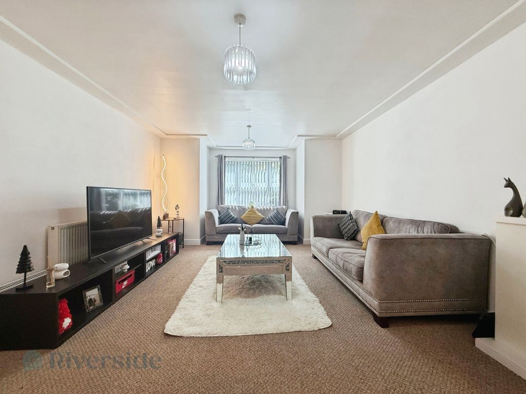 Property photo 2 of 9 Pbox-Img.Jpg