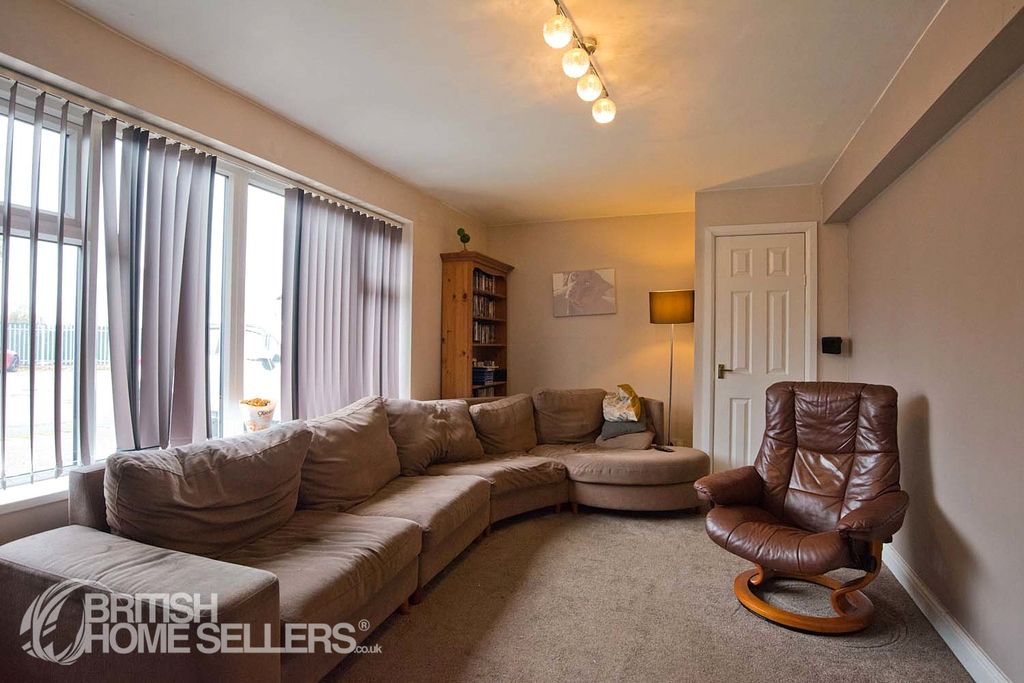 Property photo 2 of 22 Picture No. 10